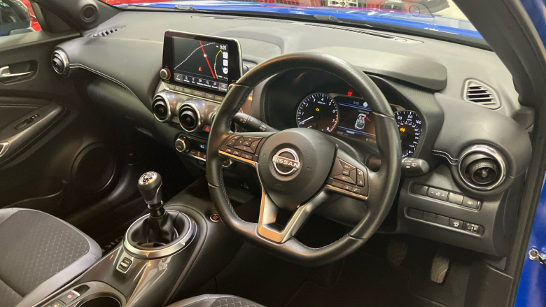 Nissan Juke 1.0 DiG-T 114 N-Connecta 5dr Petrol Hatchback